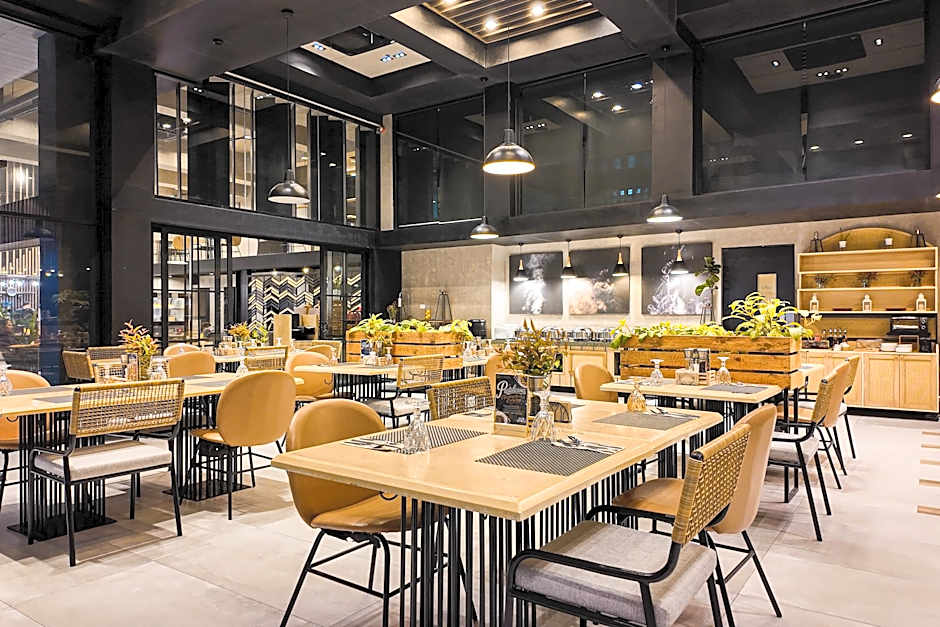 JET Hotel Lipa City