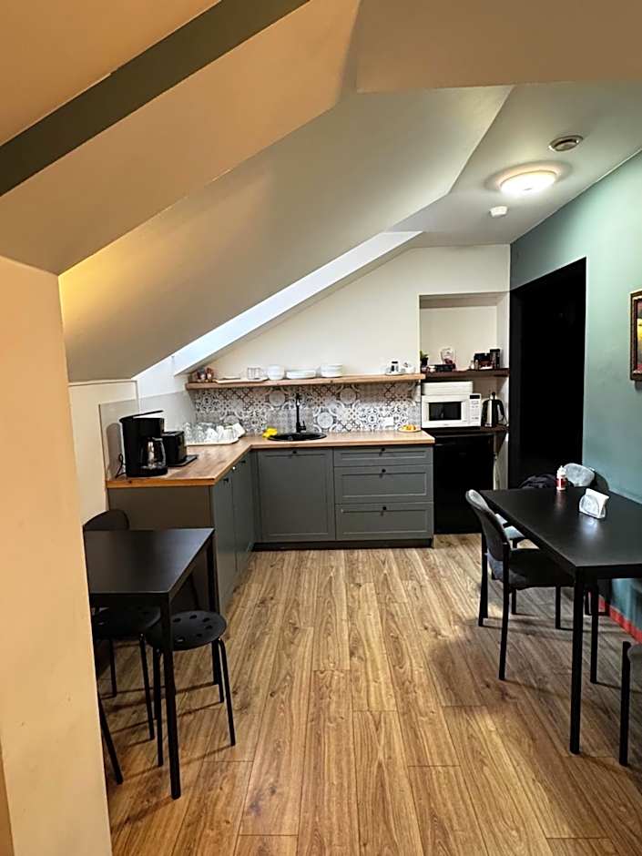 Apple Economy Hotel