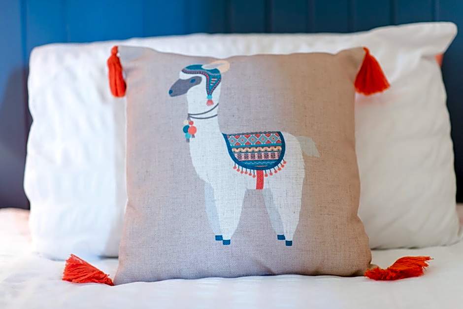 The Merryburn - Rooms and Courtyard Studios