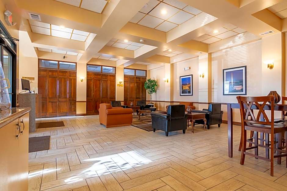 Photo 1 of 19 of Master Suites Hotel