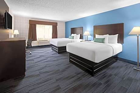 Queen Room with Two Queen Beds - Non-Smoking