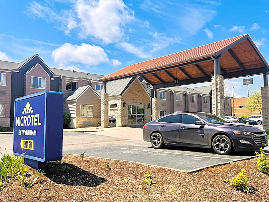 Microtel Inn & Suites by Wyndham Lexington
