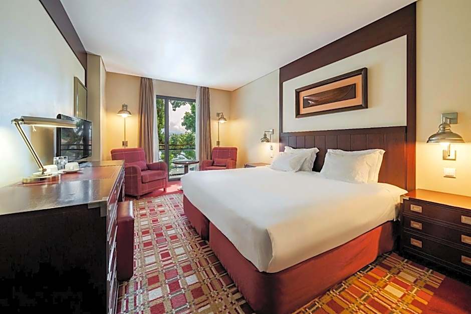 Photo 1 of 37 of Hotel do Canal