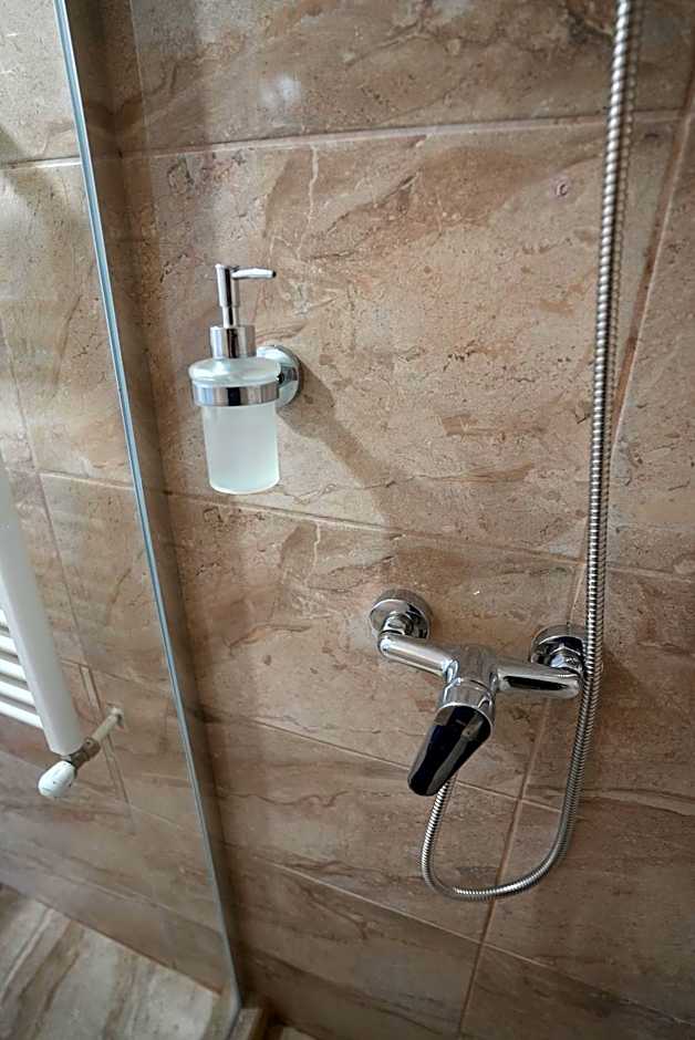 Center Hostel and Guest House