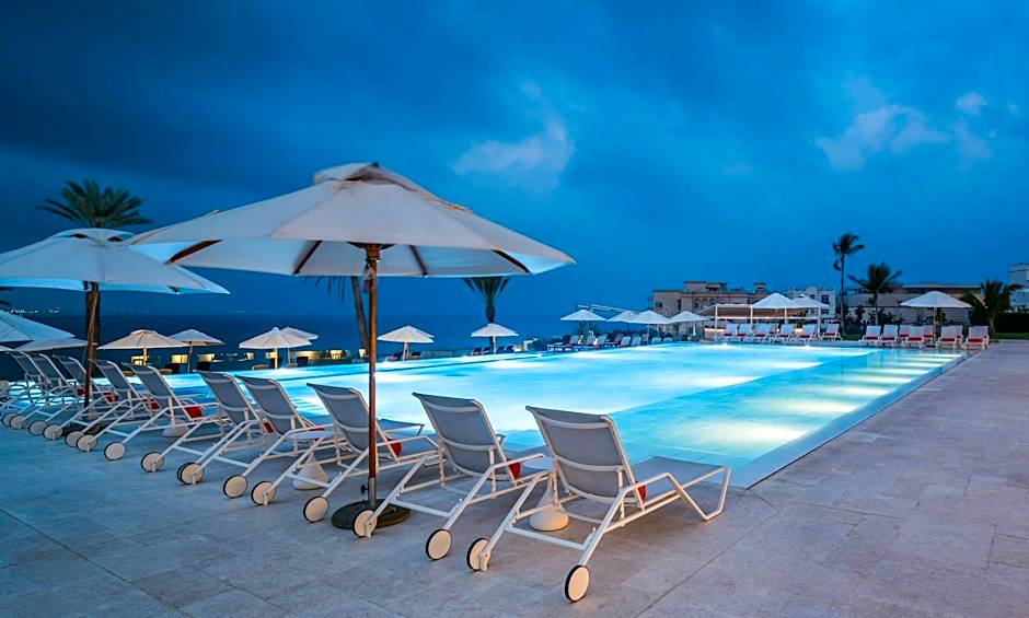 Crowne Plaza Muscat By IHG