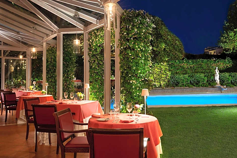 Sina Villa Medici, Autograph Collection by Marriott