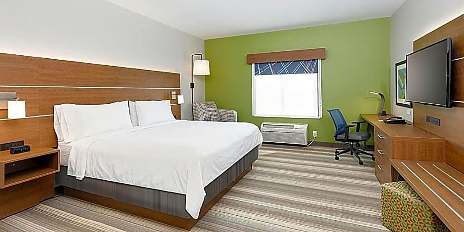 Holiday Inn Express & Suites Denton-UNT-TWU