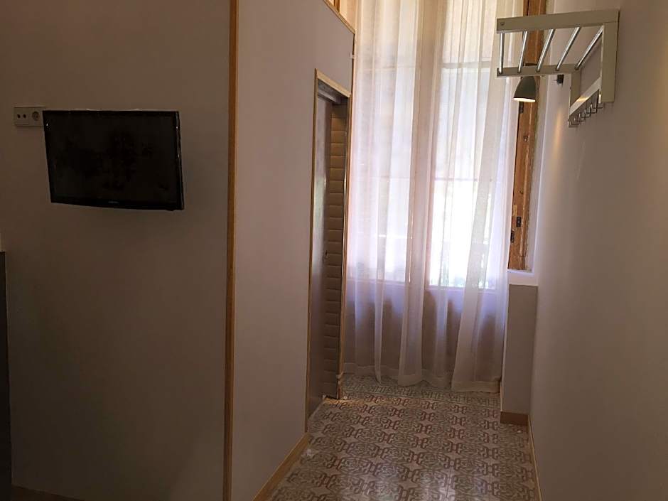 Bcn Home Guest House