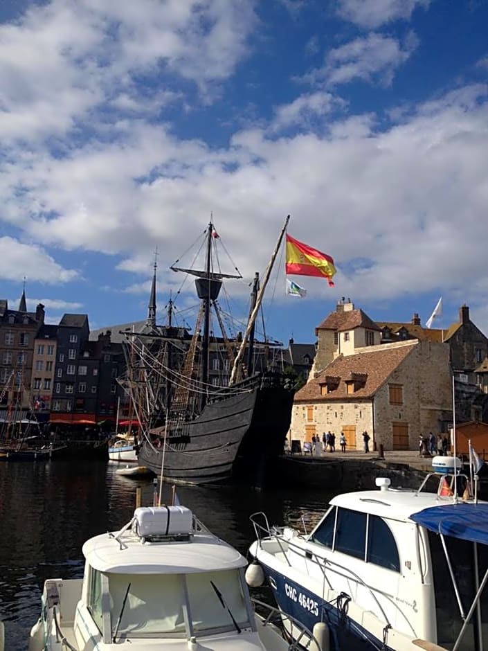 La Maison de Pierre et Val¿e Ste Catherine Honfleur