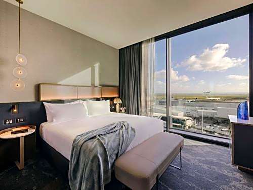 Photo 1 of 40 of Pullman Auckland Airport