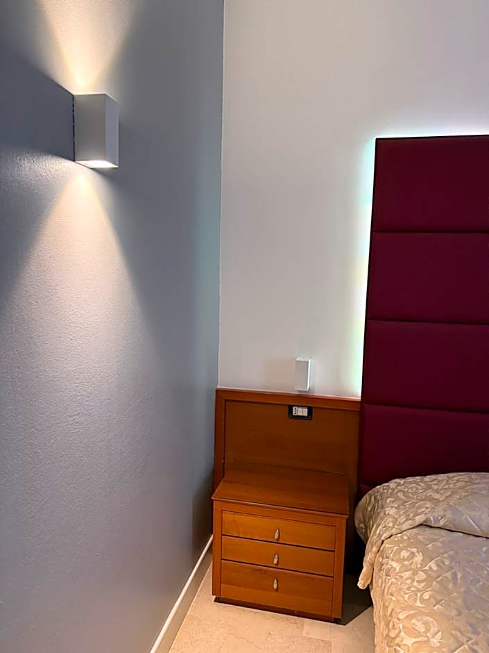 Venice Hotel