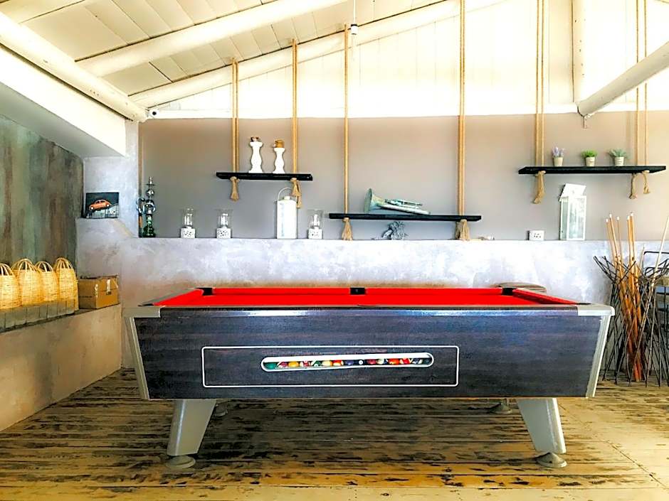 Cubaneros Holiday Inn