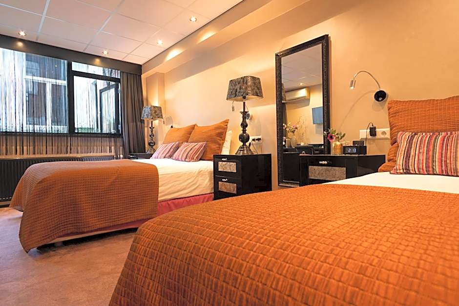 Hotel Sebastians