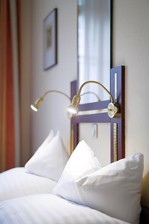 Continental Hotel-Pension