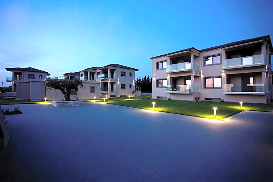 Lagouvardos Village Hotel