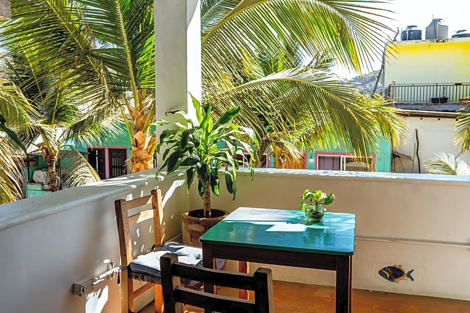 Sayulita Central Hotel