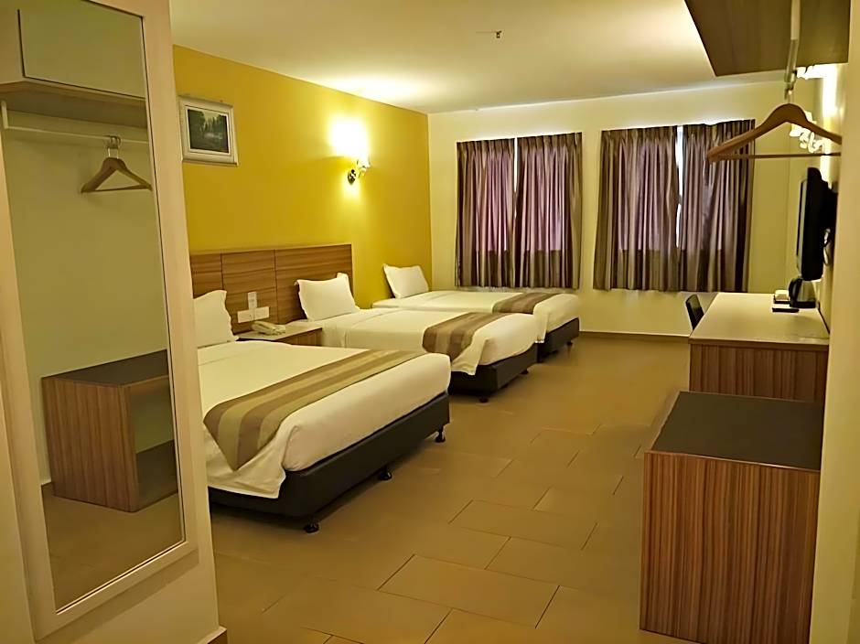 Grand Court Hotel