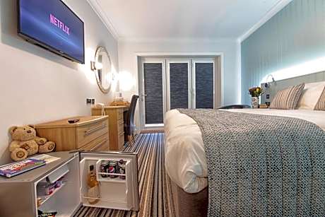 Family Room with Sea View (2 Adults + 2 Children)