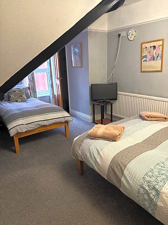Esklet Guest House