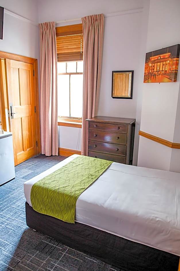The Cambridge Hotel