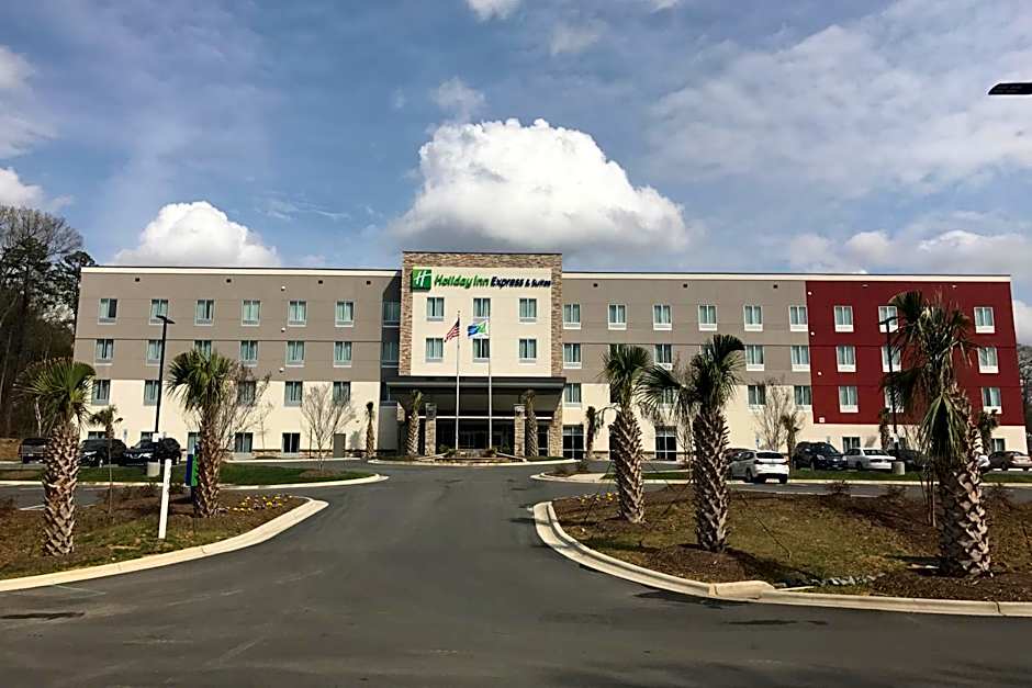 Holiday Inn Express & Suites Charlotte Airport By IHG