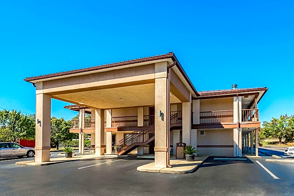 Econo Lodge Ripley