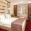 Elite World Nest Van
