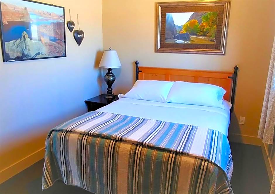 Lake Powell Motel & Apartments