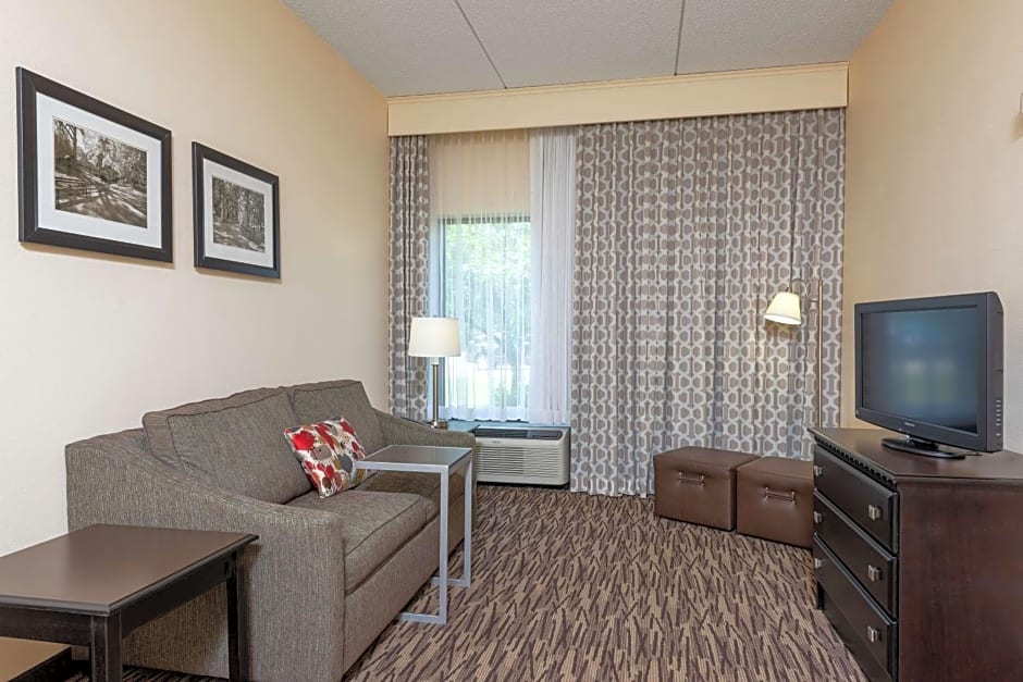 Hampton Inn By Hilton And Suites Cleveland-Airport/Middleburg Heights