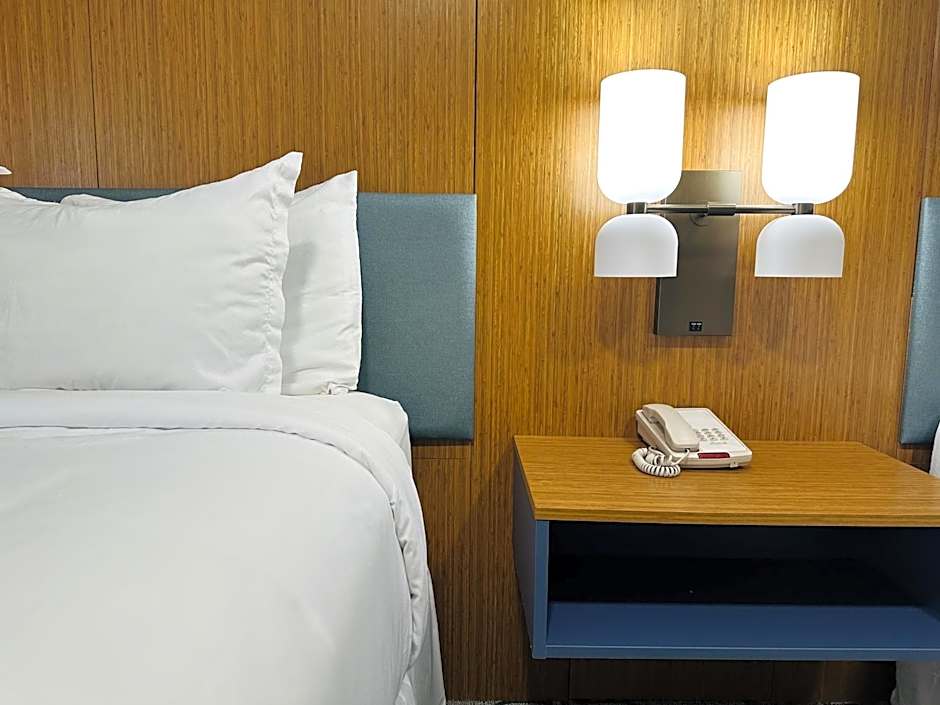 Country Inn & Suites by Radisson, Canton near Hall of Fame