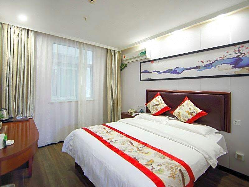 GreenTree Inn Jiangsu Wuxi Jiangyin Xinqiao Taixin Road Express Hotel