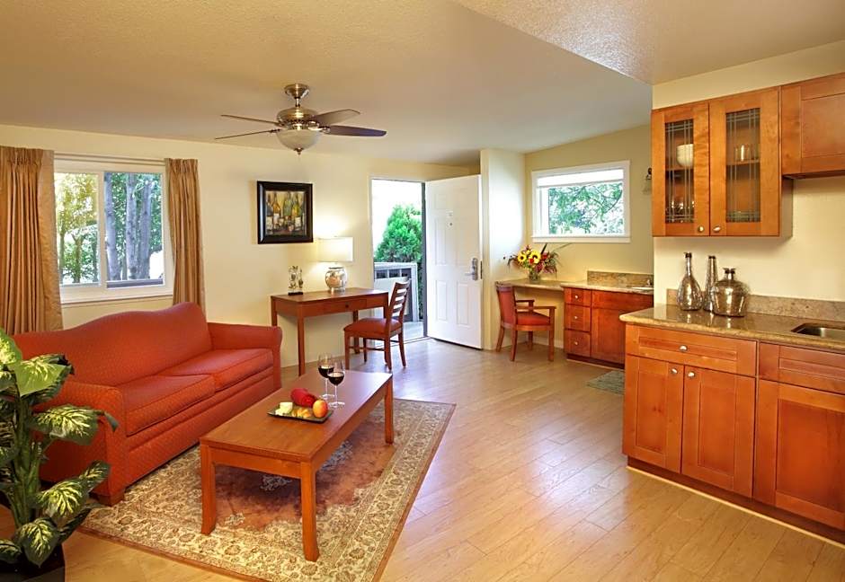 West Sonoma Inn & Spa