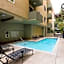 Beverly Hills Gem 1 BR Apt with Parking 218