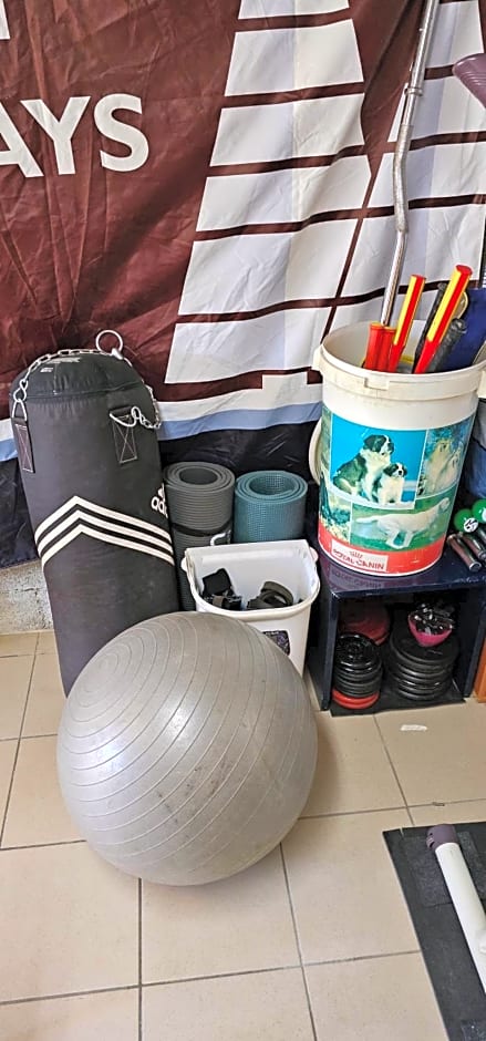Studio Tranquillo avec piscine et salle de sport