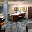 Holiday Inn Express And Suites Marion By IHG