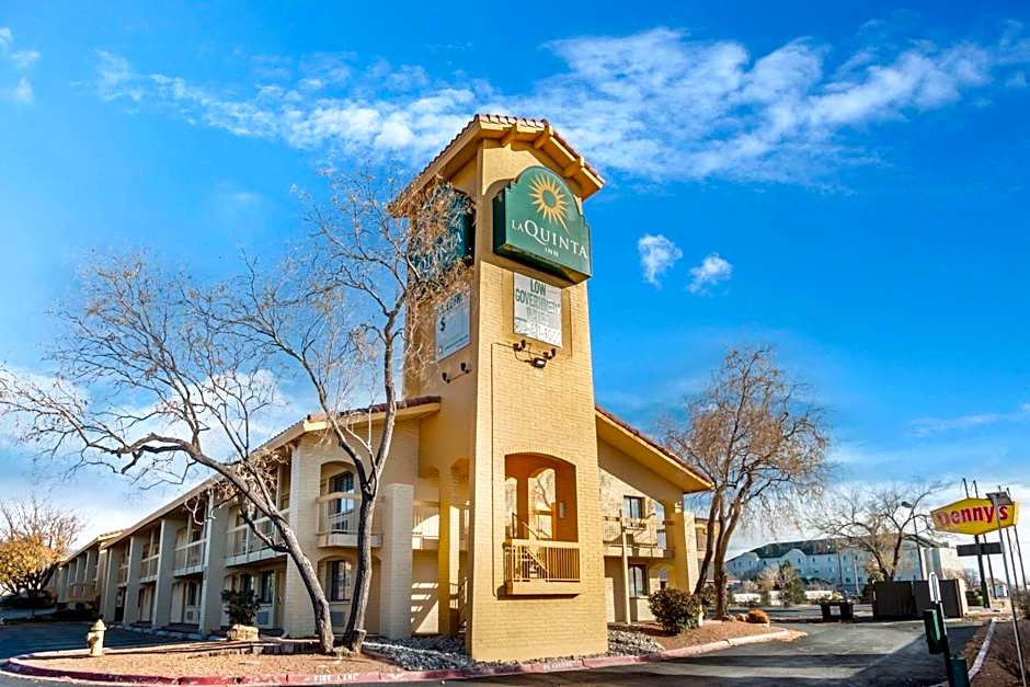 La Quinta Inn & Suites by Wyndham Albuquerque Northeast
