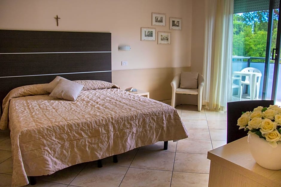 Renzo Hotel