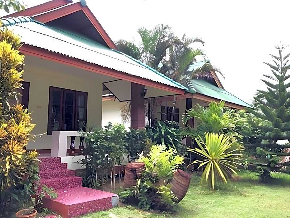 Photo 1 of 50 of Aonang Friendly Bungalow