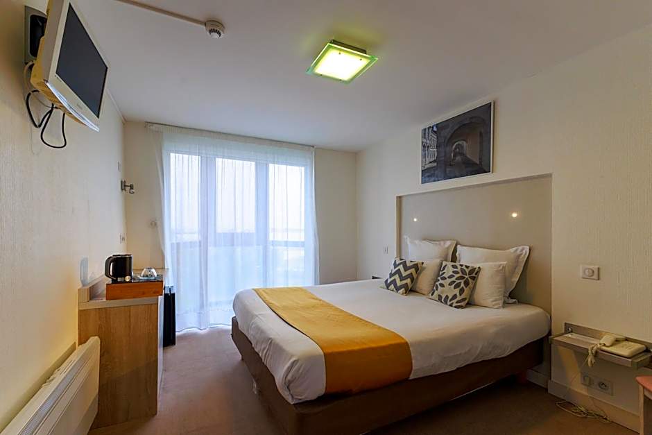 Logis Hôtel Le Rochelois