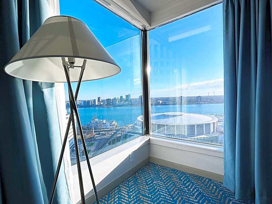 Fort Pontchartrain Detroit, a Wyndham Hotel