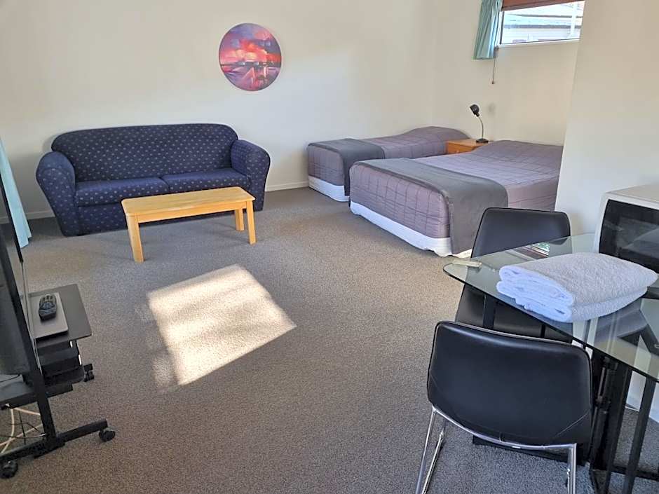 Glenalvon Lodge Motel