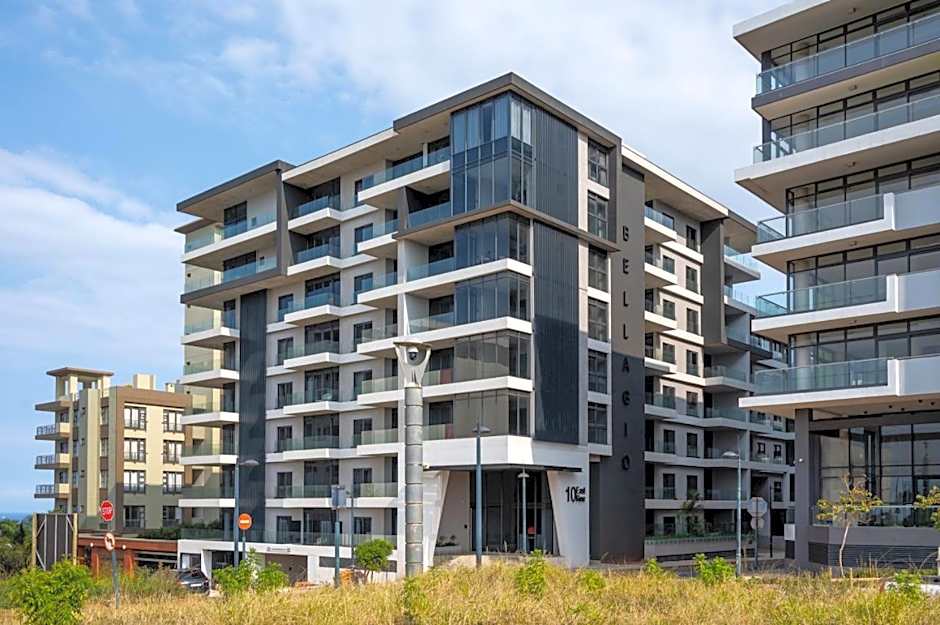 Luxury Bellagio 303 with Sea Views and Inverter