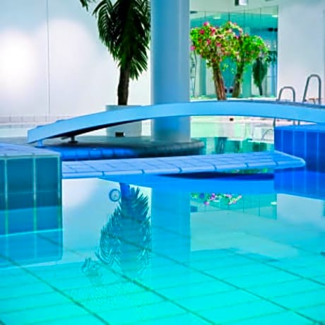 2 Single Beds Non-Smoking Standard Room Work Desk