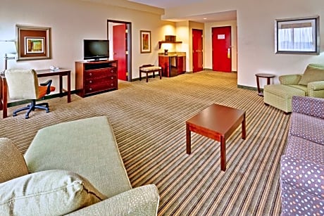 One-Bedroom Suite with King Bed Mobility Access Tub - Non-Smoking
