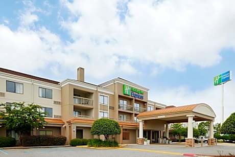 Holiday Inn Express Tifton by IHG