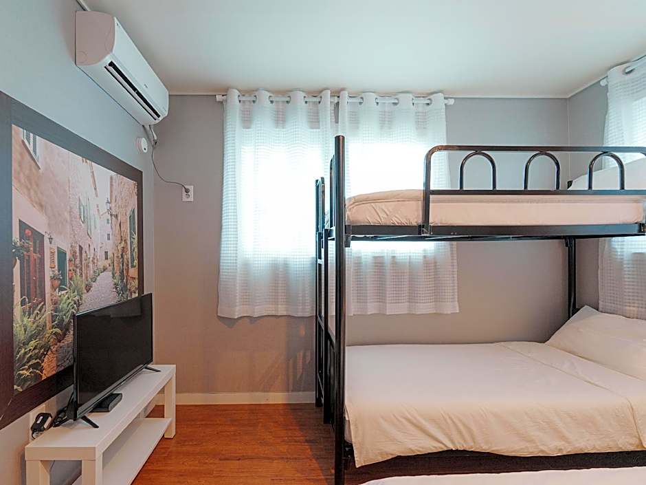 Rainboots guesthouse