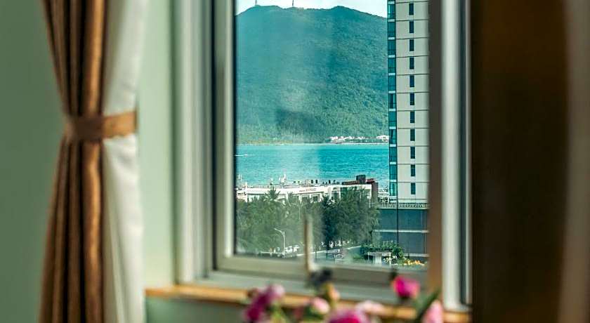 Royal Ocean Hotel