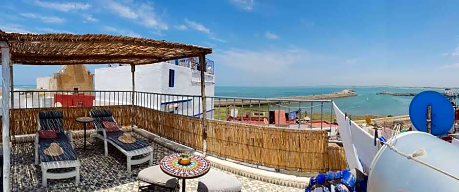 Art Riad Au Bord De La Mer