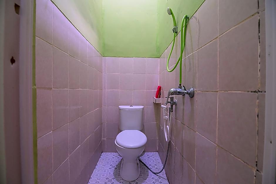 RedDoorz near Kampus UMP Purwokerto