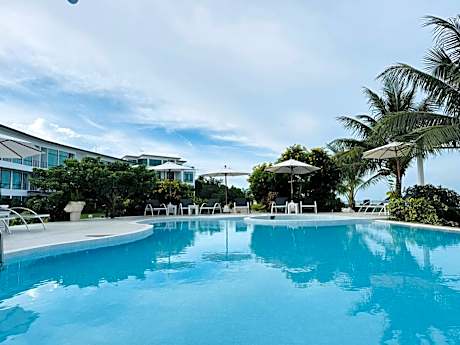 The Beach Resort & Residence (SHA Plus)